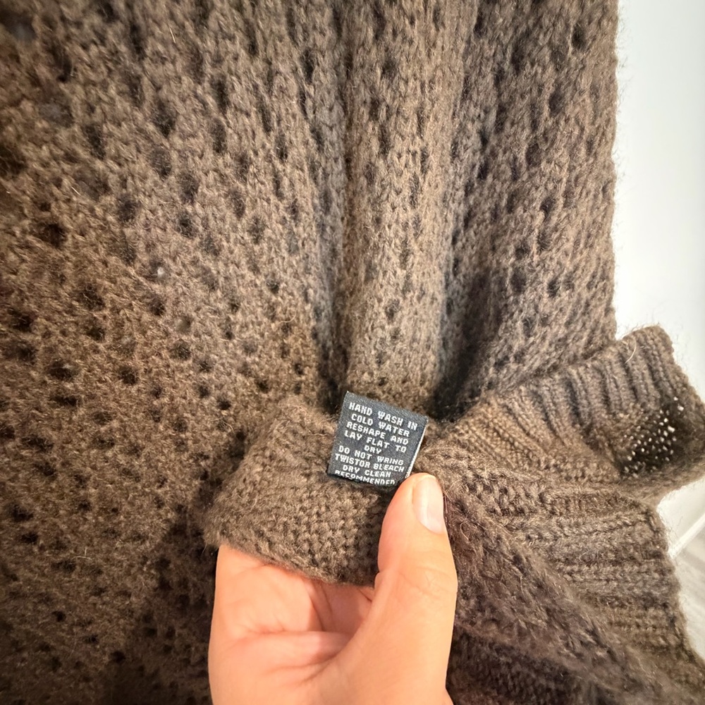BCBGmaxazria Wool Blend Poncho Sweater Brown Open Knit Front Pockets Size S/M - Picture 5 of 6